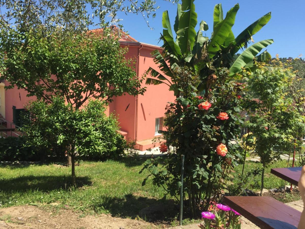 Alla Casa Rosa, Peaceful Apartment Surrounded By Greenery With Free Parking, Wifi & Air Conditioning Рапало Екстериор снимка
