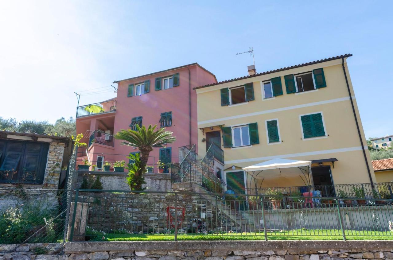 Alla Casa Rosa, Peaceful Apartment Surrounded By Greenery With Free Parking, Wifi & Air Conditioning Рапало Екстериор снимка